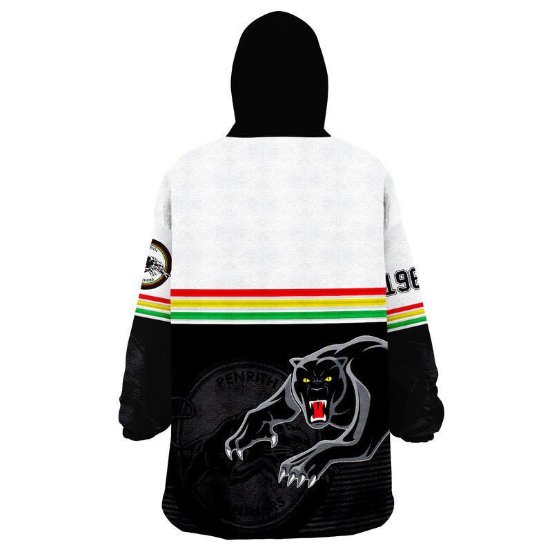 Penrith Panthers Retro 1966 Wearable Blanket Hoodie White - Vibe Hoodie Shop