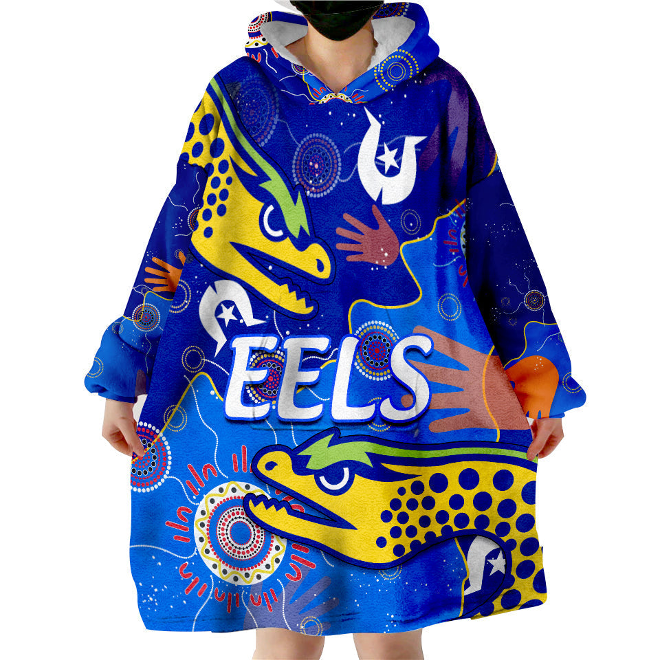 (Custom Text And Number) Parramatta Eels NAIDOC Week Torres Strait Eels Aboriginal Wearable Blanket Hoodie - Vibe Hoodie Shop