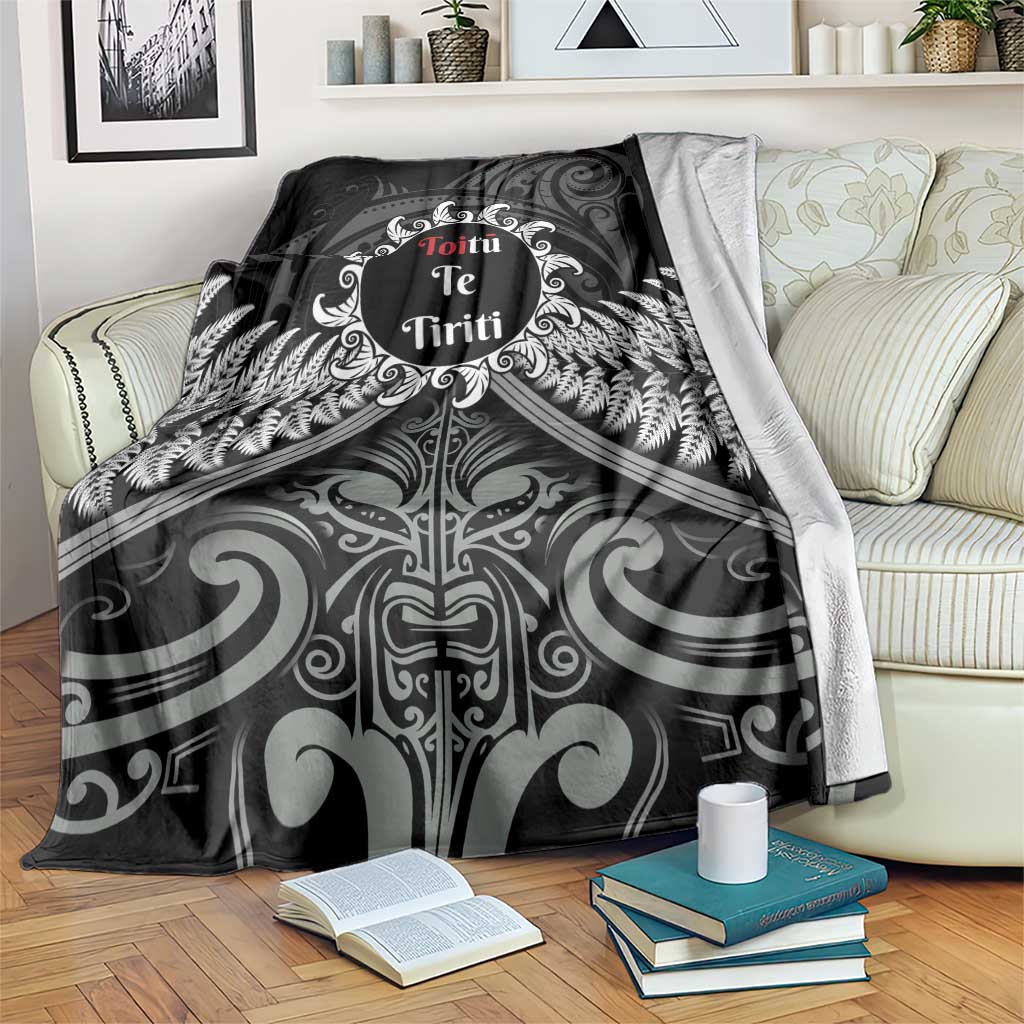 Toitu Te Tiriti Aotearoa Silver Fern Blanket New Zealand Maori Pattern - Vibe Hoodie Shop