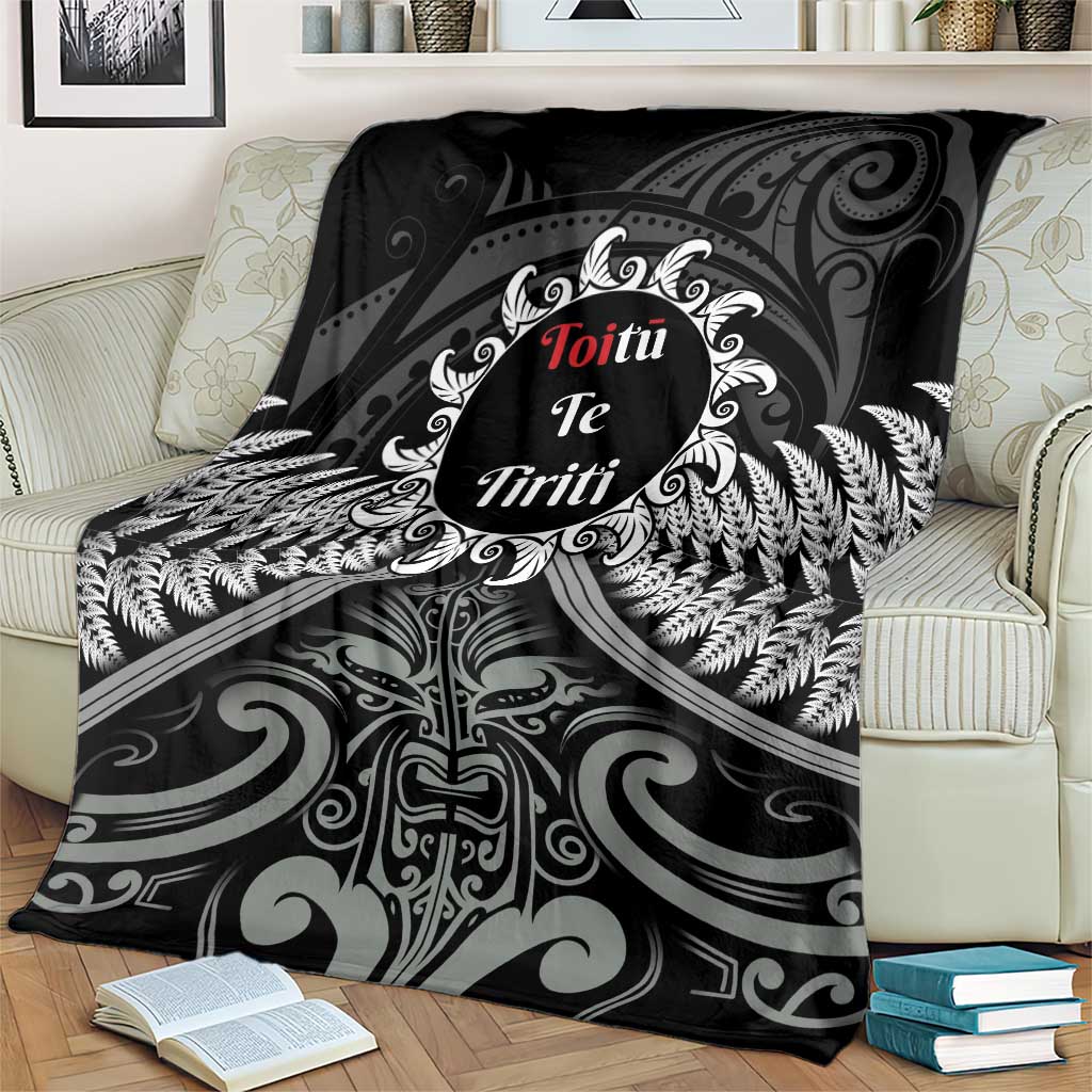 Toitu Te Tiriti Aotearoa Silver Fern Blanket New Zealand Maori Pattern - Vibe Hoodie Shop