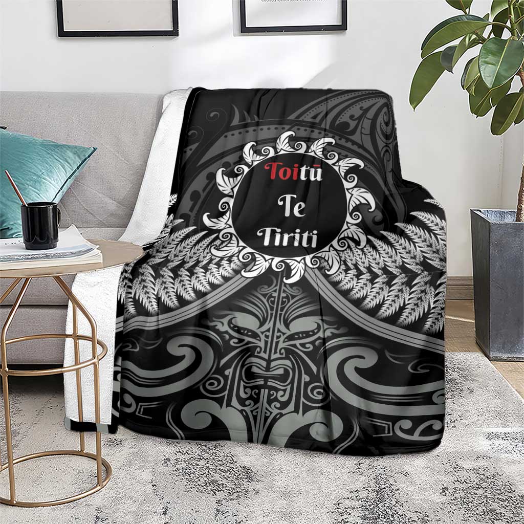 Toitu Te Tiriti Aotearoa Silver Fern Blanket New Zealand Maori Pattern - Vibe Hoodie Shop