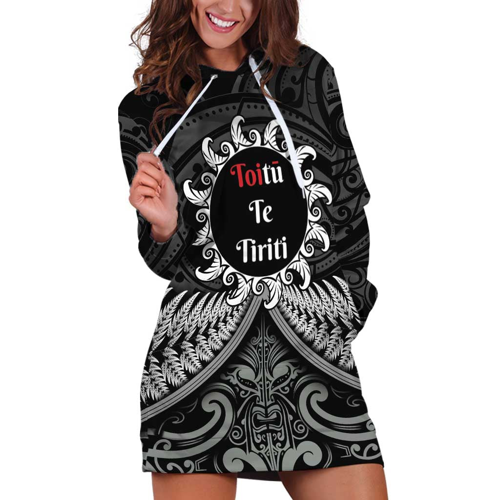 Personalised Toitu Te Tiriti Aotearoa Silver Fern Hoodie Dress New Zealand Maori Pattern - Vibe Hoodie Shop