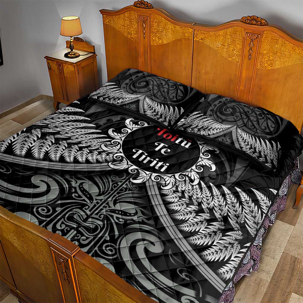 Toitu Te Tiriti Aotearoa Silver Fern Quilt Bed Set New Zealand Maori Pattern - Vibe Hoodie Shop