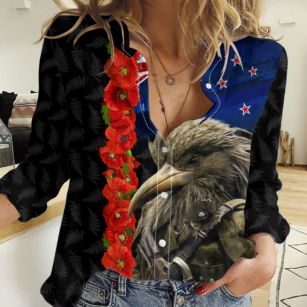 New Zealand Kiwi Soldier ANZAC Women Casual Shirt Red Poppy Flower and Silver Fern Pattern - Vibe Hoodie Shop