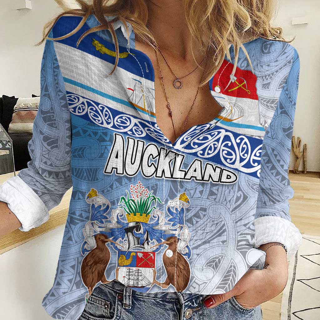 New Zealand Auckland Women Casual Shirt Auckland's Flag and Coat of Arms - Koru Art Maori Pattern - Vibe Hoodie Shop
