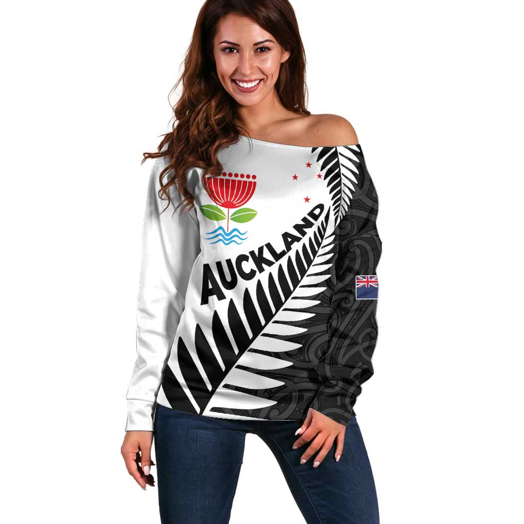 New Zealand Auckland Off Shoulder Sweater Auckland's Emblem and Silver Ferns - Maori Art Tattoo - Vibe Hoodie Shop