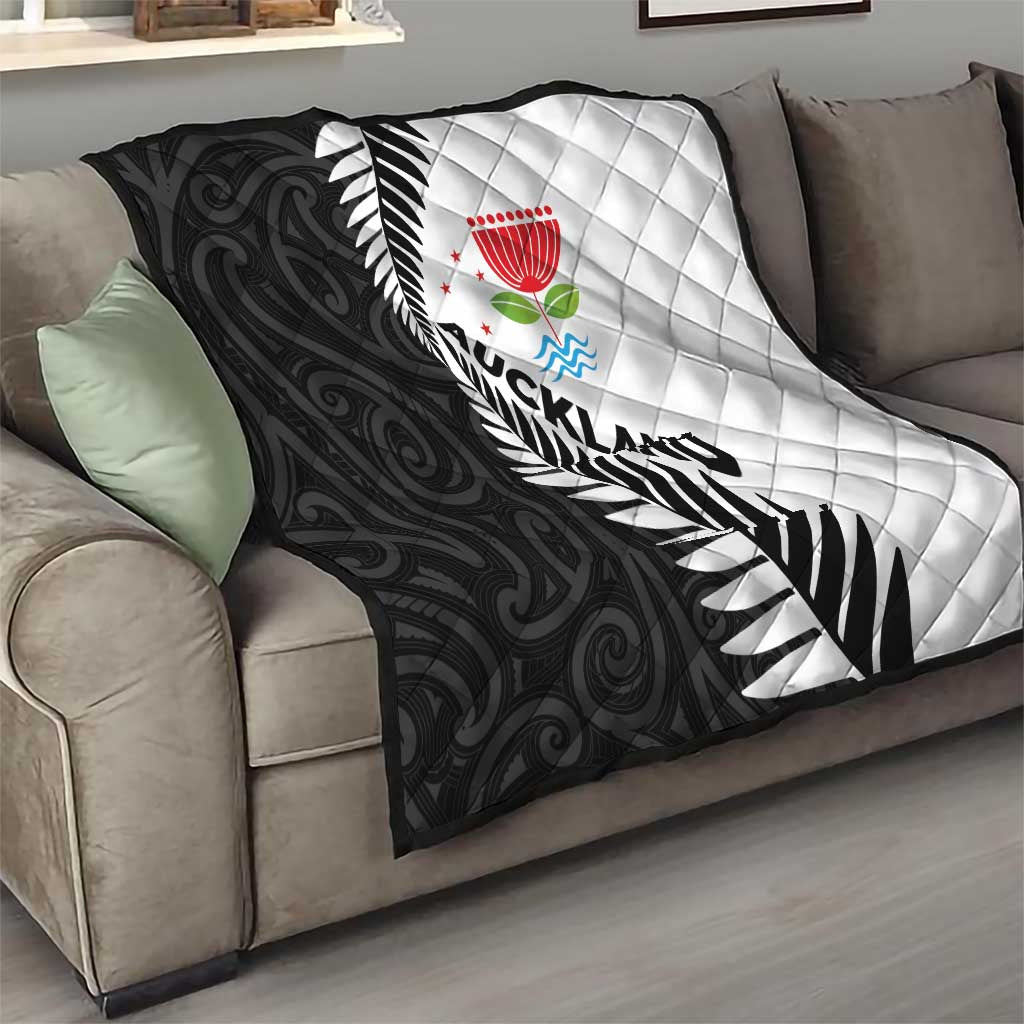 New Zealand Auckland Quilt Auckland's Emblem and Silver Ferns - Maori Art Tattoo - Vibe Hoodie Shop