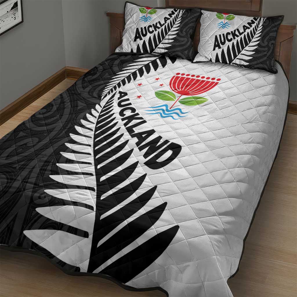 New Zealand Auckland Quilt Bed Set Auckland's Emblem and Silver Ferns - Maori Art Tattoo - Vibe Hoodie Shop