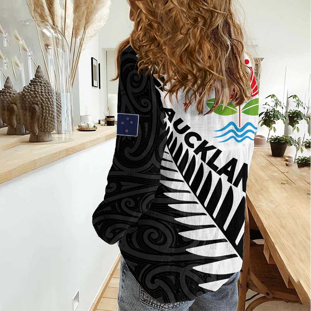 New Zealand Auckland Women Casual Shirt Auckland's Emblem and Silver Ferns - Maori Art Tattoo - Vibe Hoodie Shop