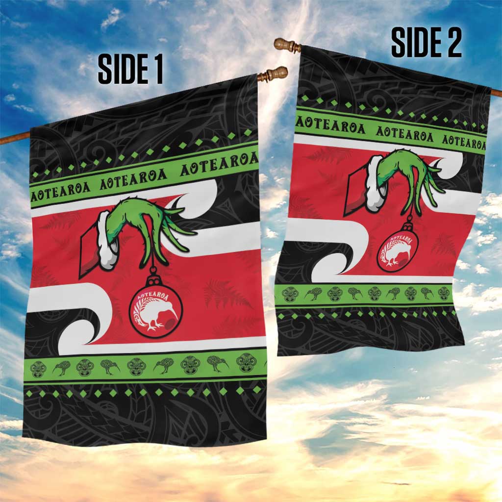 New Zealand Funny Christmas Garden Flag Maori Tiki LT05 - Vibe Hoodie Shop