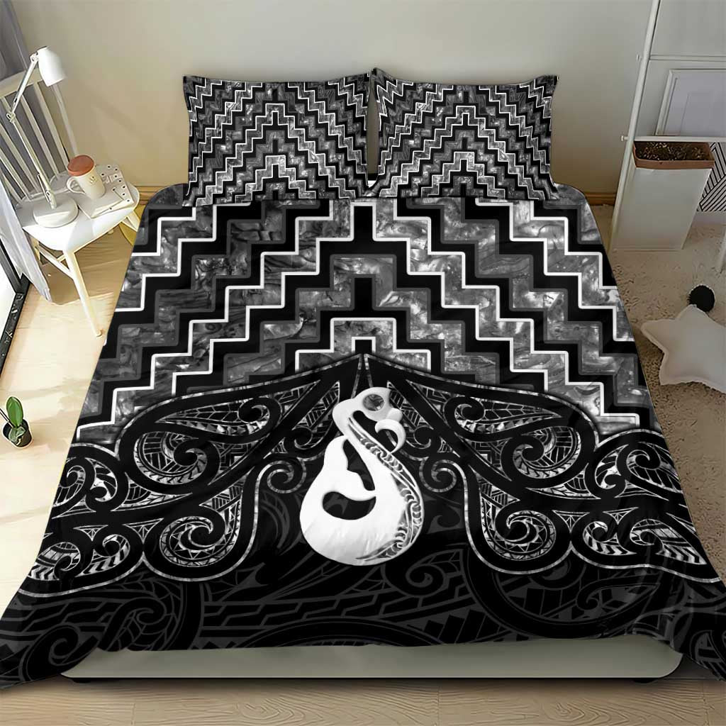 New Zealand Maori Bedding Set Poutama Manaia Black Paua Shell LT05 - Vibe Hoodie Shop