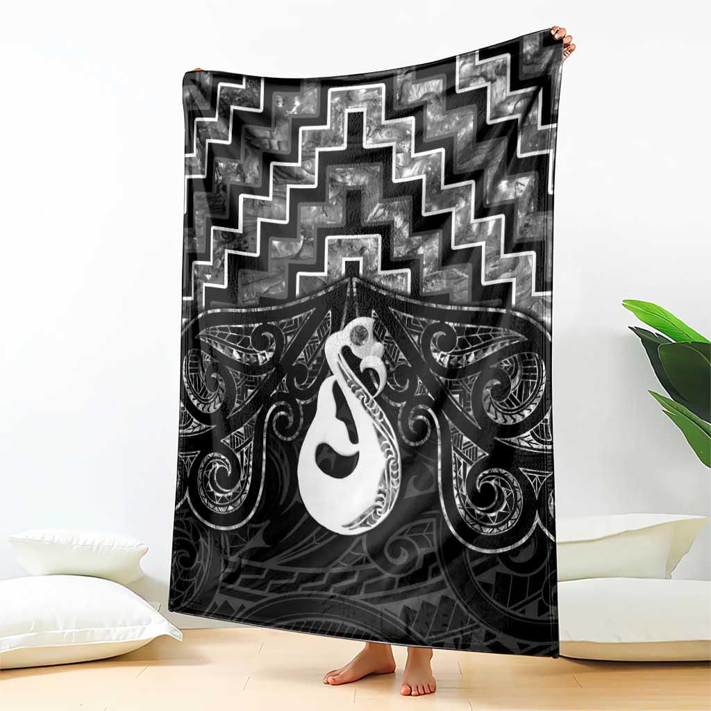 New Zealand Maori Blanket Poutama Manaia Black Paua Shell LT05 - Vibe Hoodie Shop