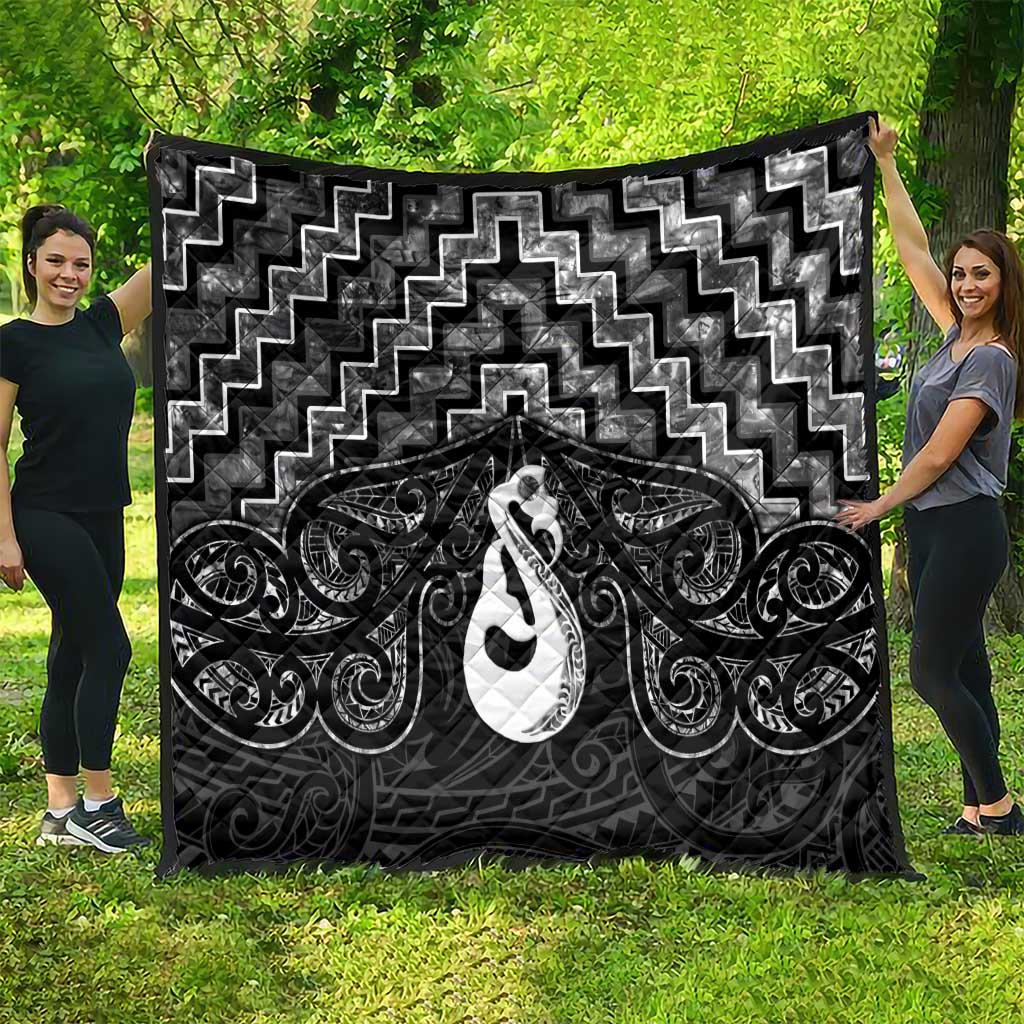 New Zealand Maori Quilt Poutama Manaia Black Paua Shell LT05 - Vibe Hoodie Shop