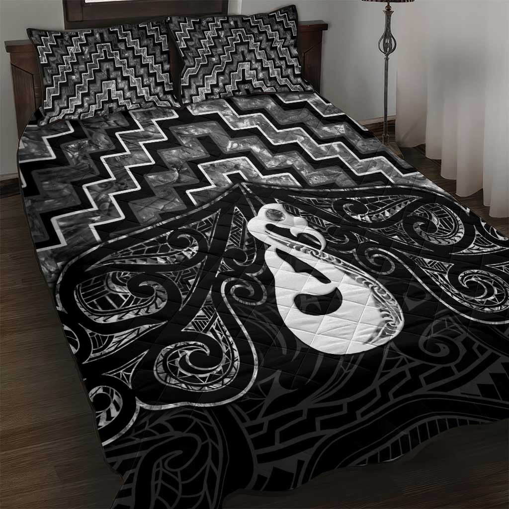 New Zealand Maori Quilt Bed Set Poutama Manaia Black Paua Shell LT05 - Vibe Hoodie Shop