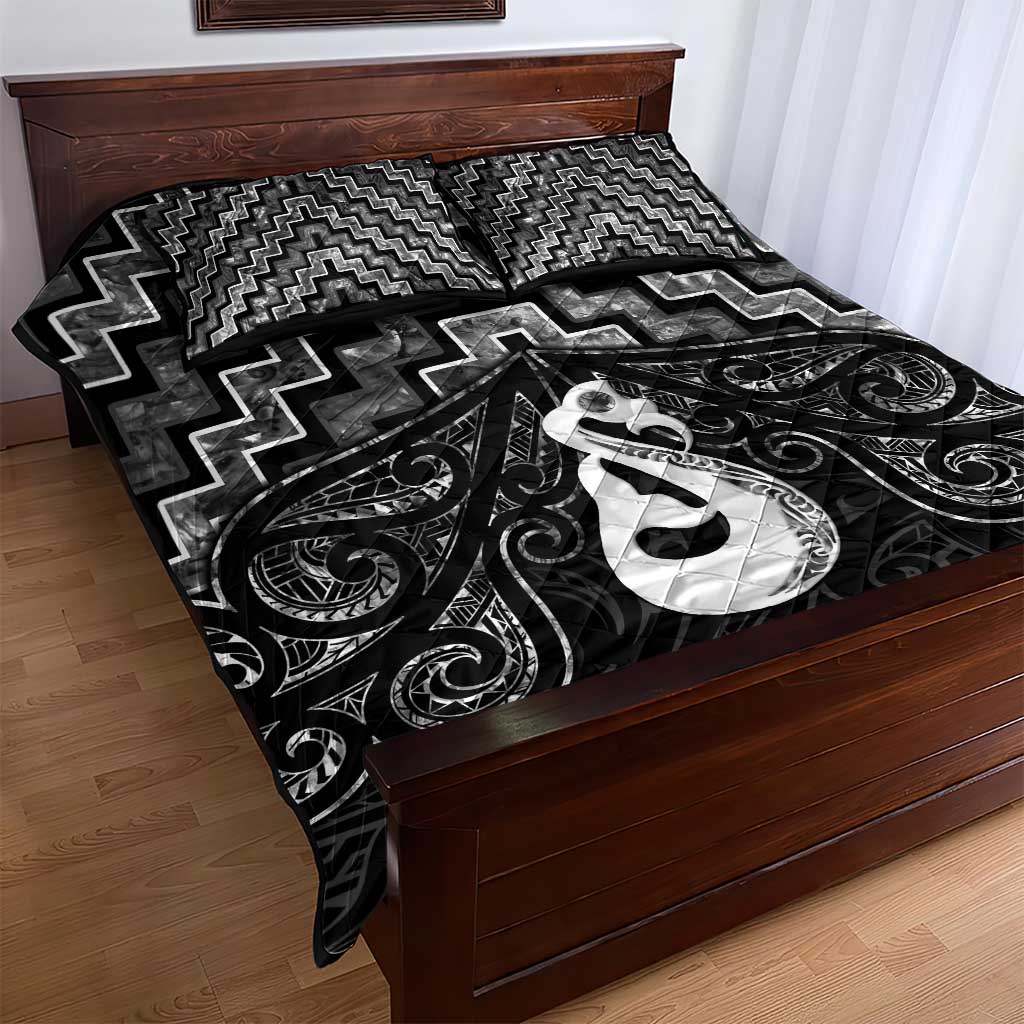 New Zealand Maori Quilt Bed Set Poutama Manaia Black Paua Shell LT05 - Vibe Hoodie Shop