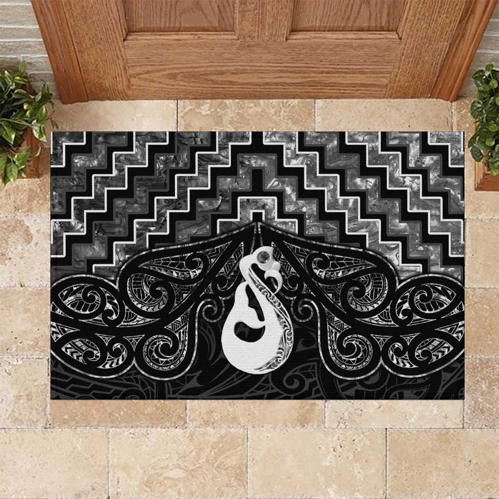 New Zealand Maori Rubber Doormat Poutama Manaia Black Paua Shell