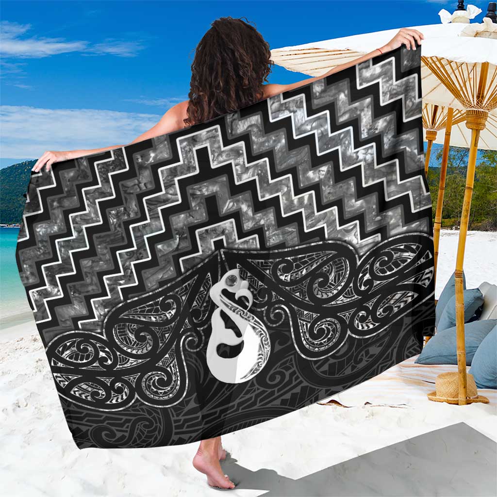 New Zealand Maori Sarong Poutama Manaia Black Paua Shell LT05 - Vibe Hoodie Shop