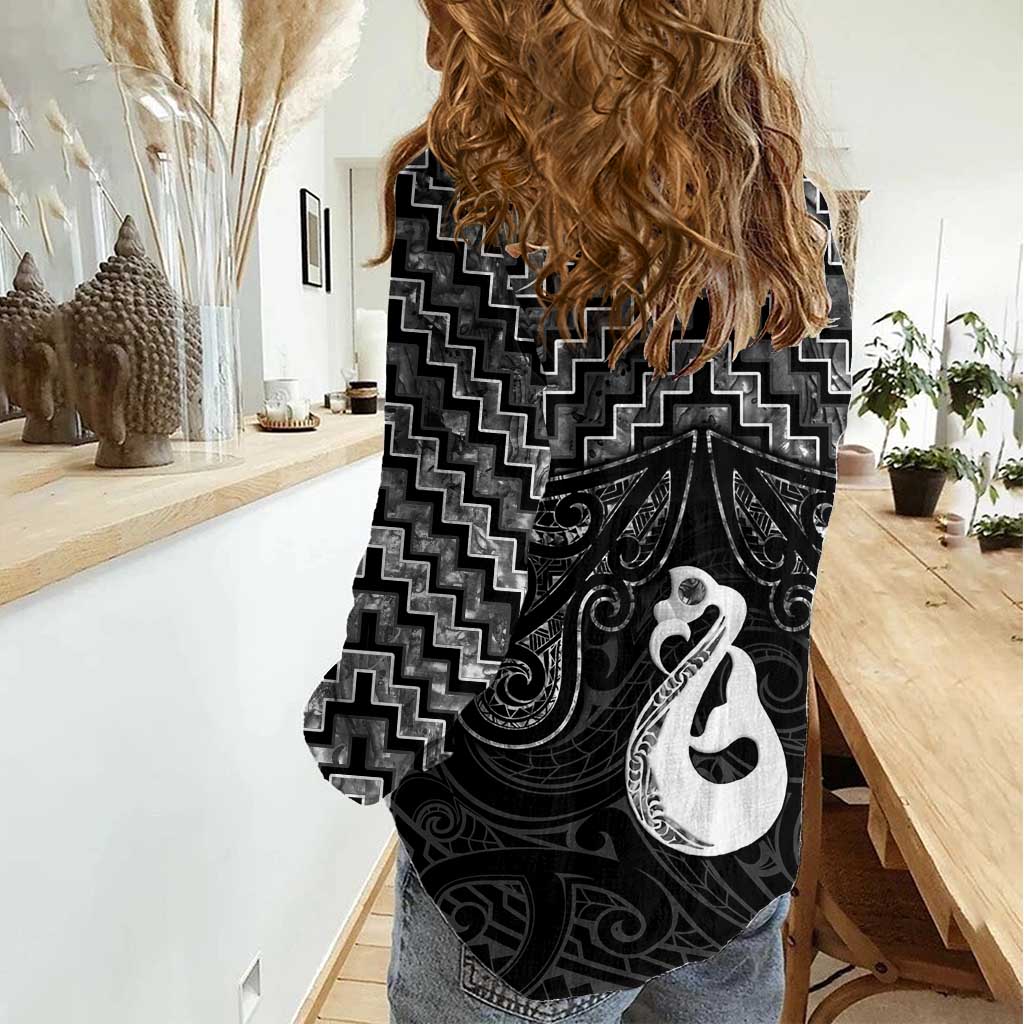 New Zealand Maori Women Casual Shirt Poutama Manaia Black Paua Shell LT05 - Vibe Hoodie Shop