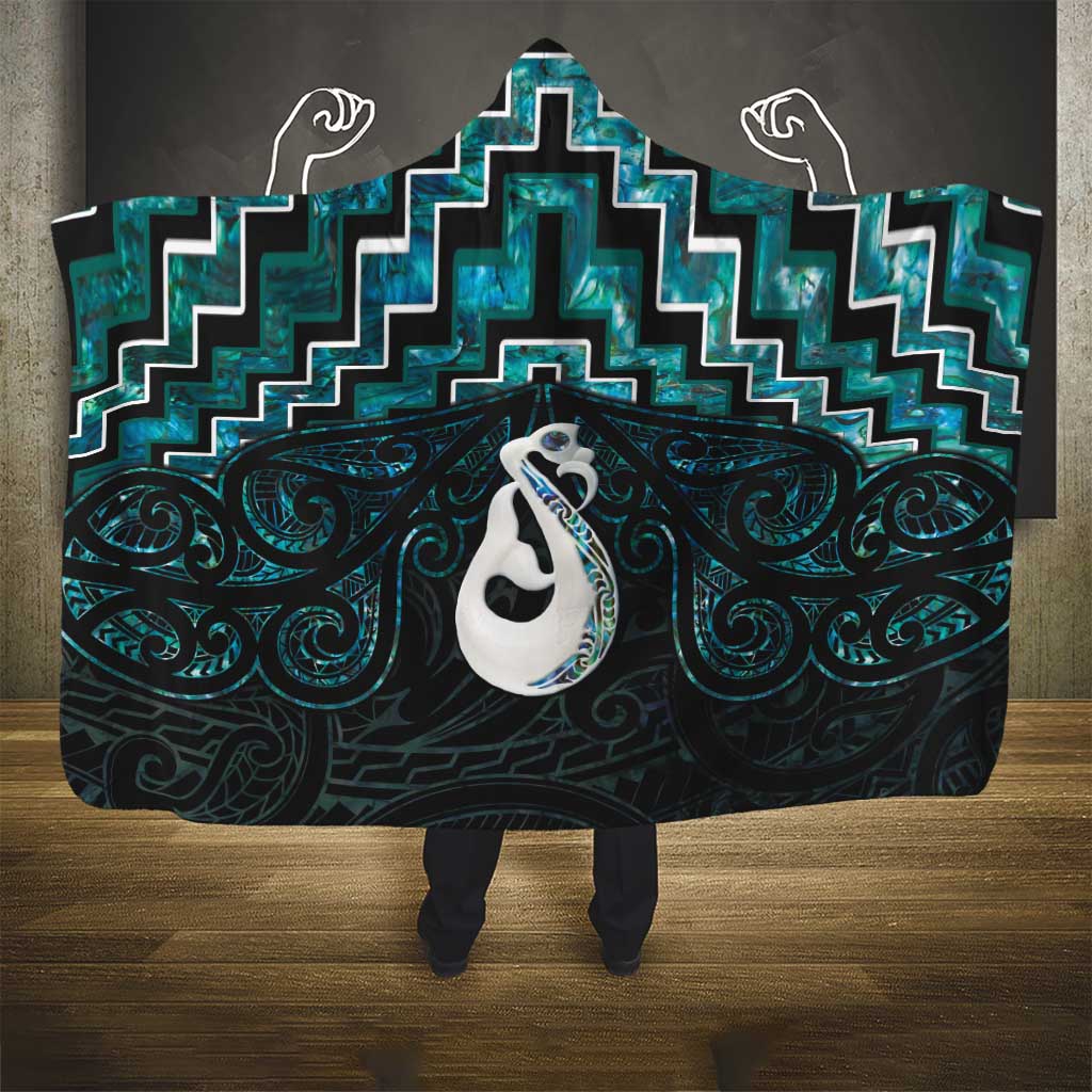 New Zealand Maori Hooded Blanket Poutama Manaia Turquoise Paua Shell