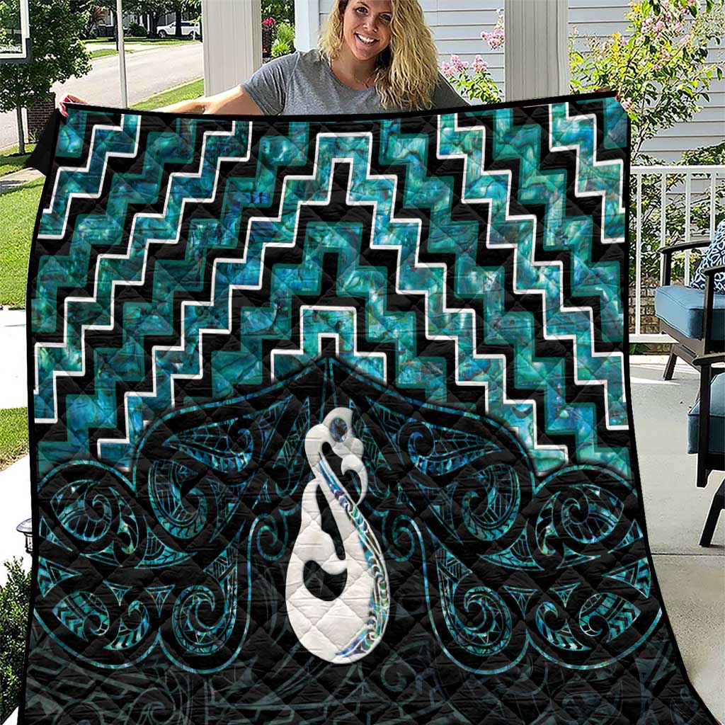 New Zealand Maori Quilt Poutama Manaia Turquoise Paua Shell LT05 - Vibe Hoodie Shop