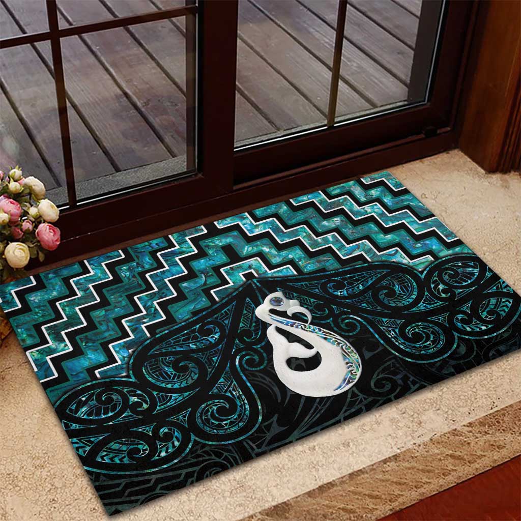 New Zealand Maori Rubber Doormat Poutama Manaia Turquoise Paua Shell