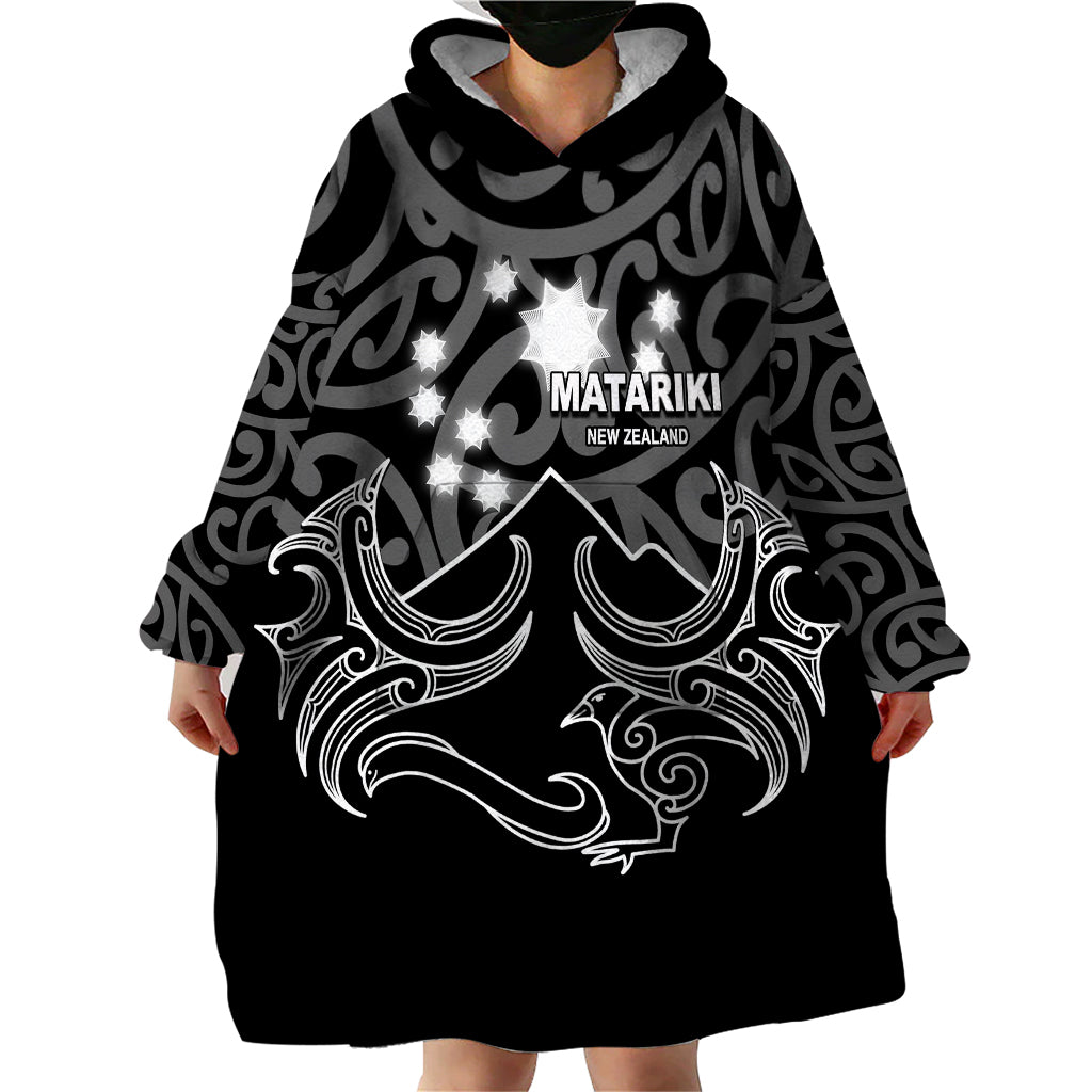 Matariki New Zealand Wearable Blanket Hoodie Maori New Year White - Vibe Hoodie Shop