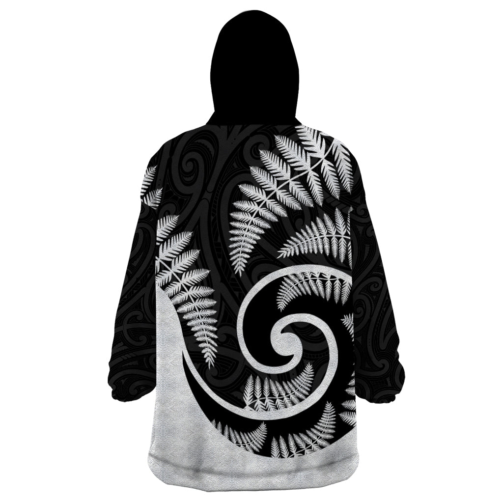 New Zealand Wearable Blanket Hoodie Maori With Silver Fern White - Vibe Hoodie Shop