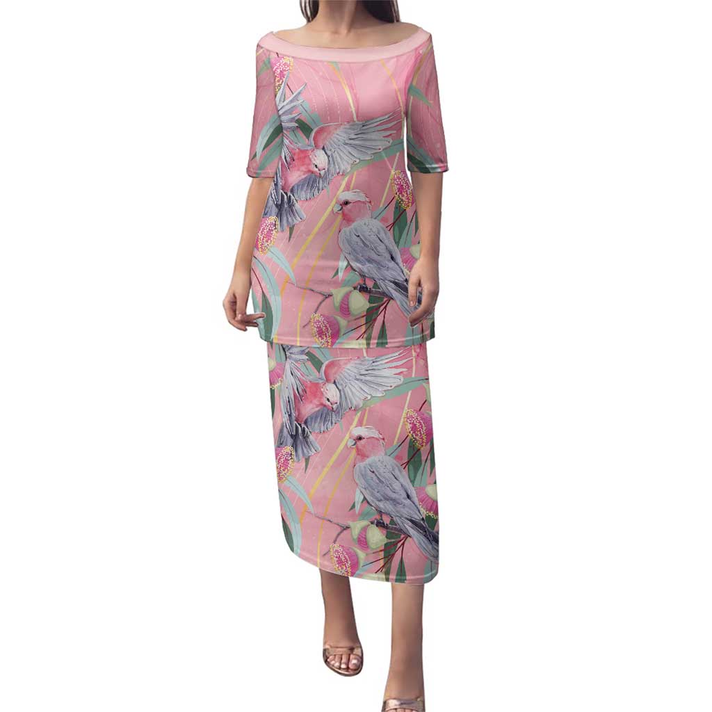 Australia Breast Cancer Awareness Family Matching Puletasi and Hawaiian Shirt Pink Galah with Eucalyptus Flowers - Vibe Hoodie