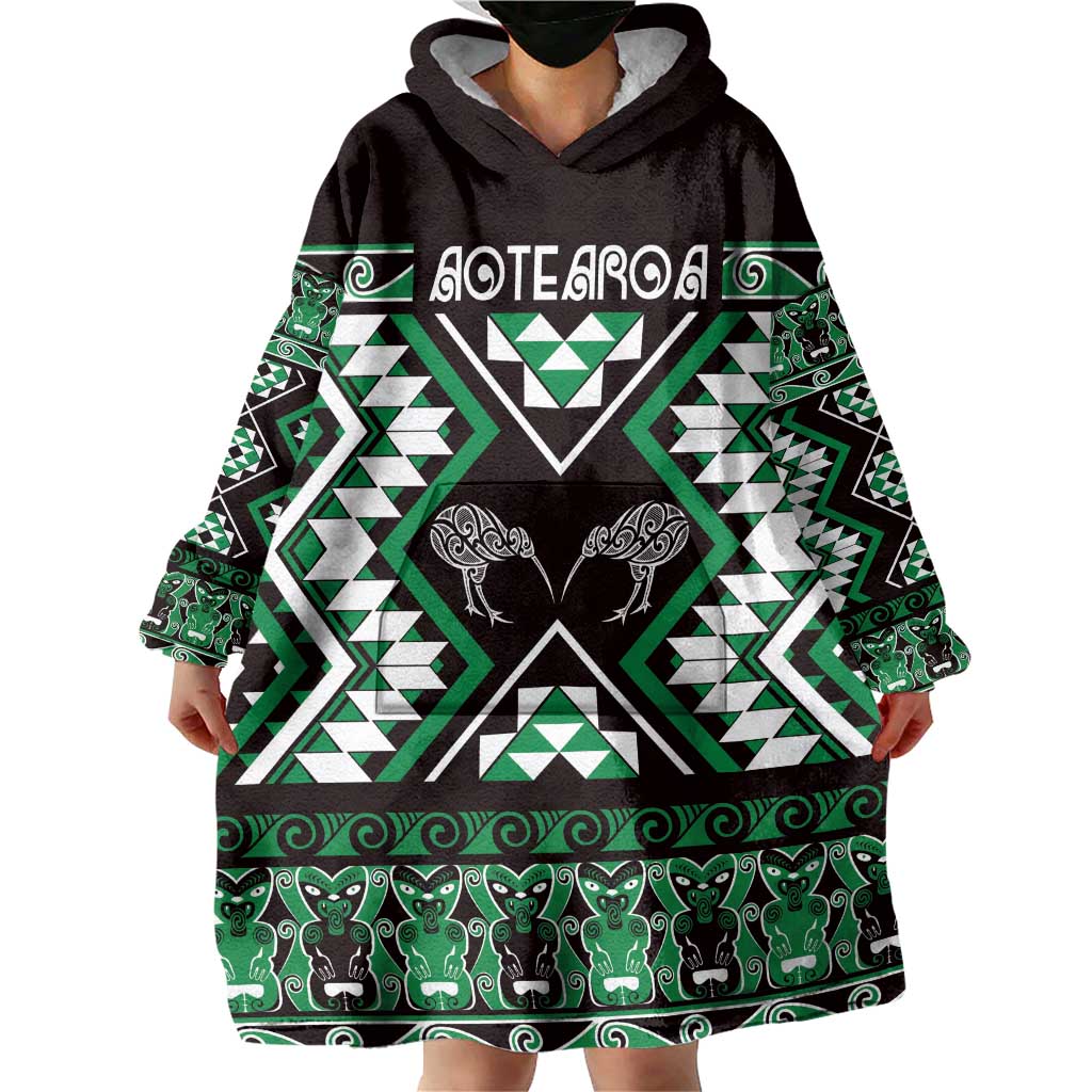 Personalised Taniko Motifs Aotearoa Wearable Blanket Hoodie Waitangi Kowhaiwhai Kiwi - Green - Vibe Hoodie Shop