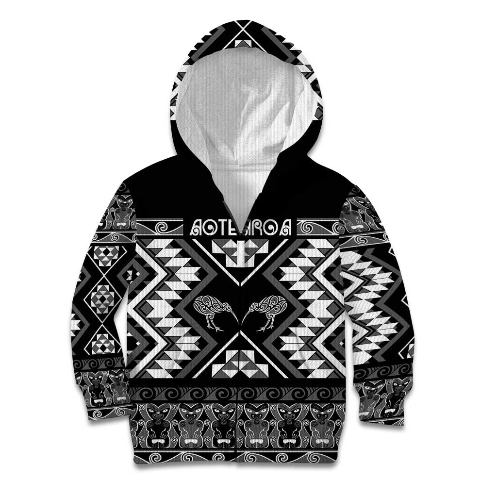 Personalised Taniko Motifs Aotearoa Kid Hoodie Waitangi Kowhaiwhai Kiwi - Monochrome - Vibe Hoodie Shop