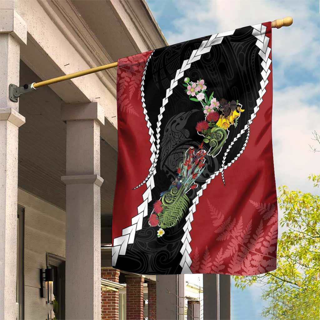 New Zealand Christmas Garden Flag Flora Map with Birds - Vibe Hoodie