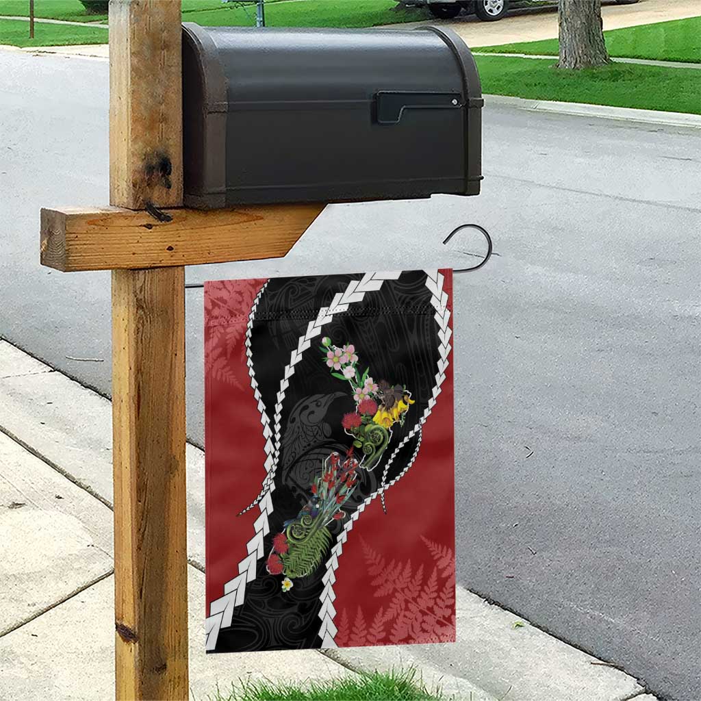 New Zealand Christmas Garden Flag Flora Map with Birds - Vibe Hoodie