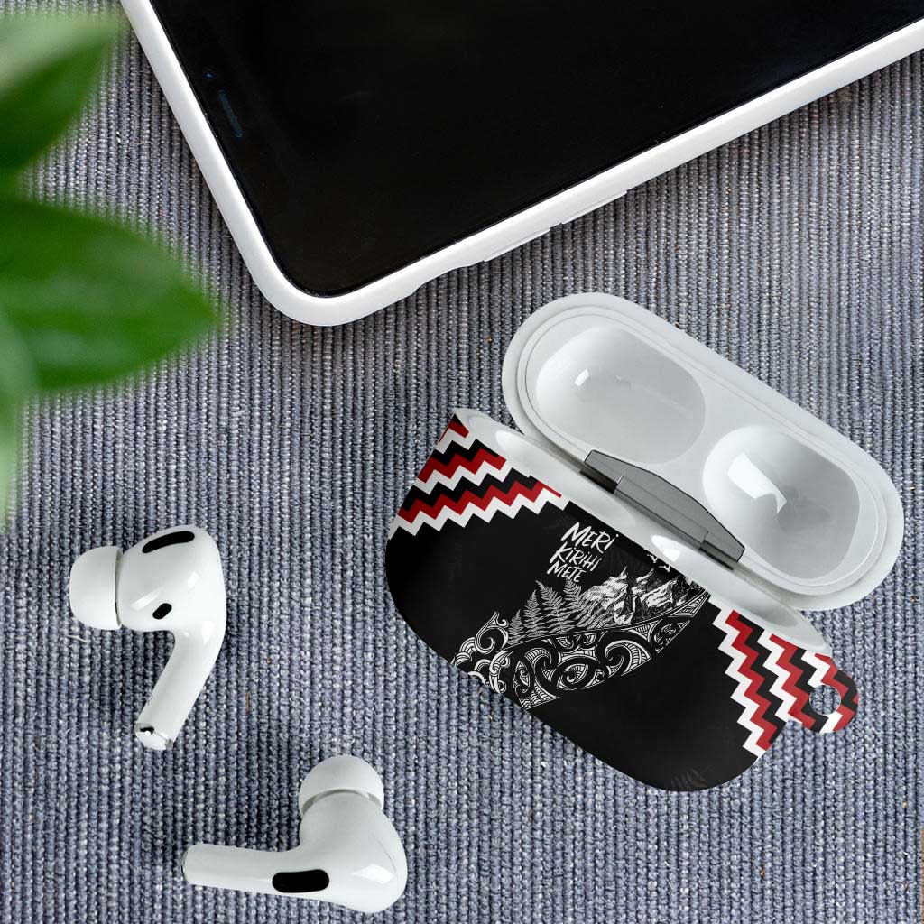 New Zealand Christmas Taniko Poutama AirPods Case Mountainscape Maori Fern - Vibe Hoodie