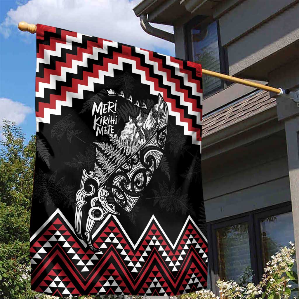 New Zealand Christmas Taniko Poutama Garden Flag Mountainscape Maori Fern - Vibe Hoodie