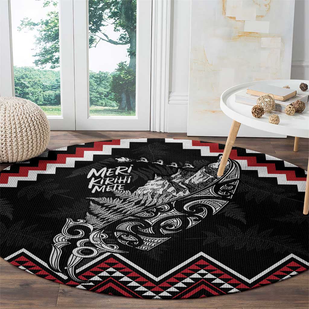 New Zealand Christmas Taniko Poutama Round Carpet Mountainscape Maori Fern - Vibe Hoodie