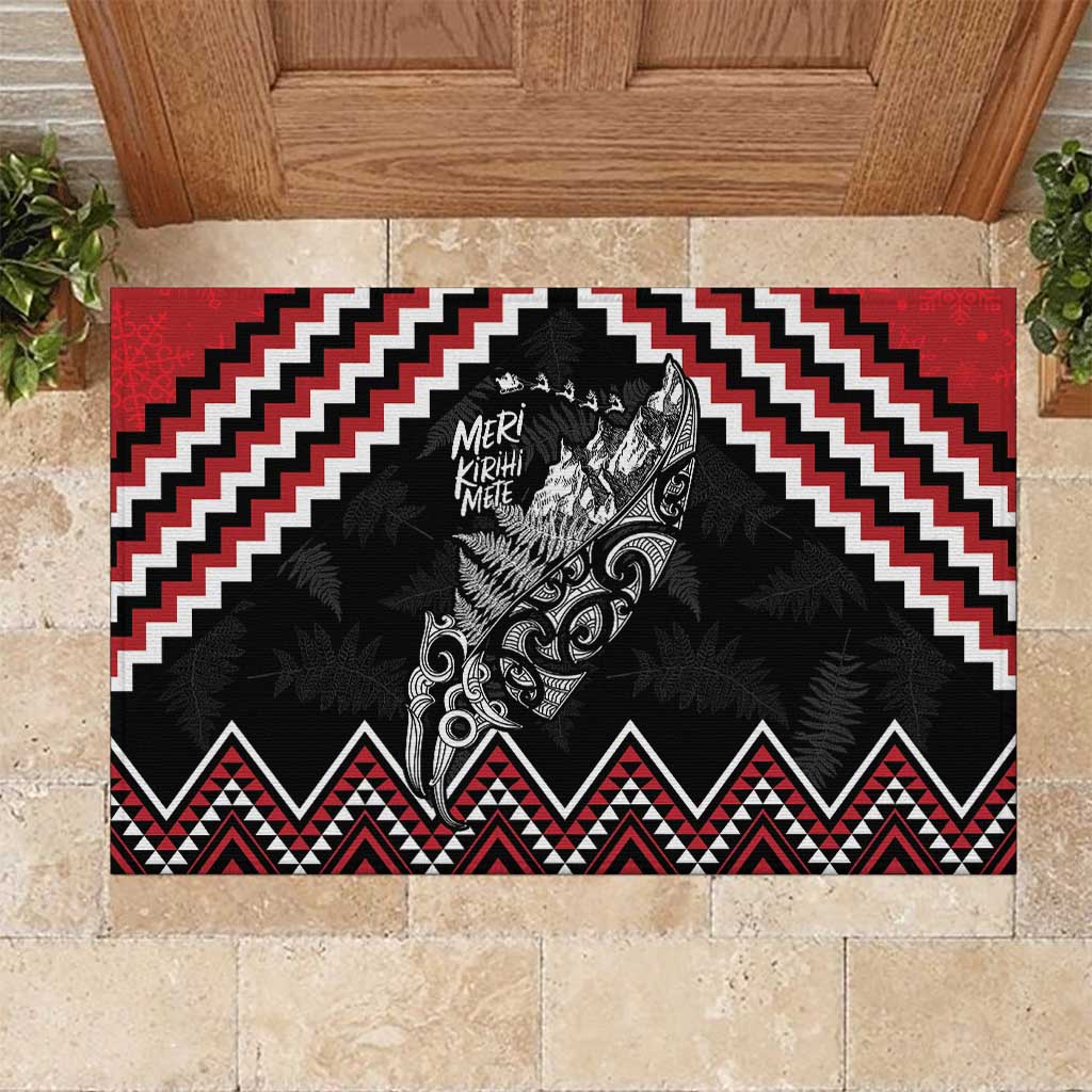 New Zealand Christmas Taniko Poutama Rubber Doormat Mountainscape Maori Fern - Vibe Hoodie