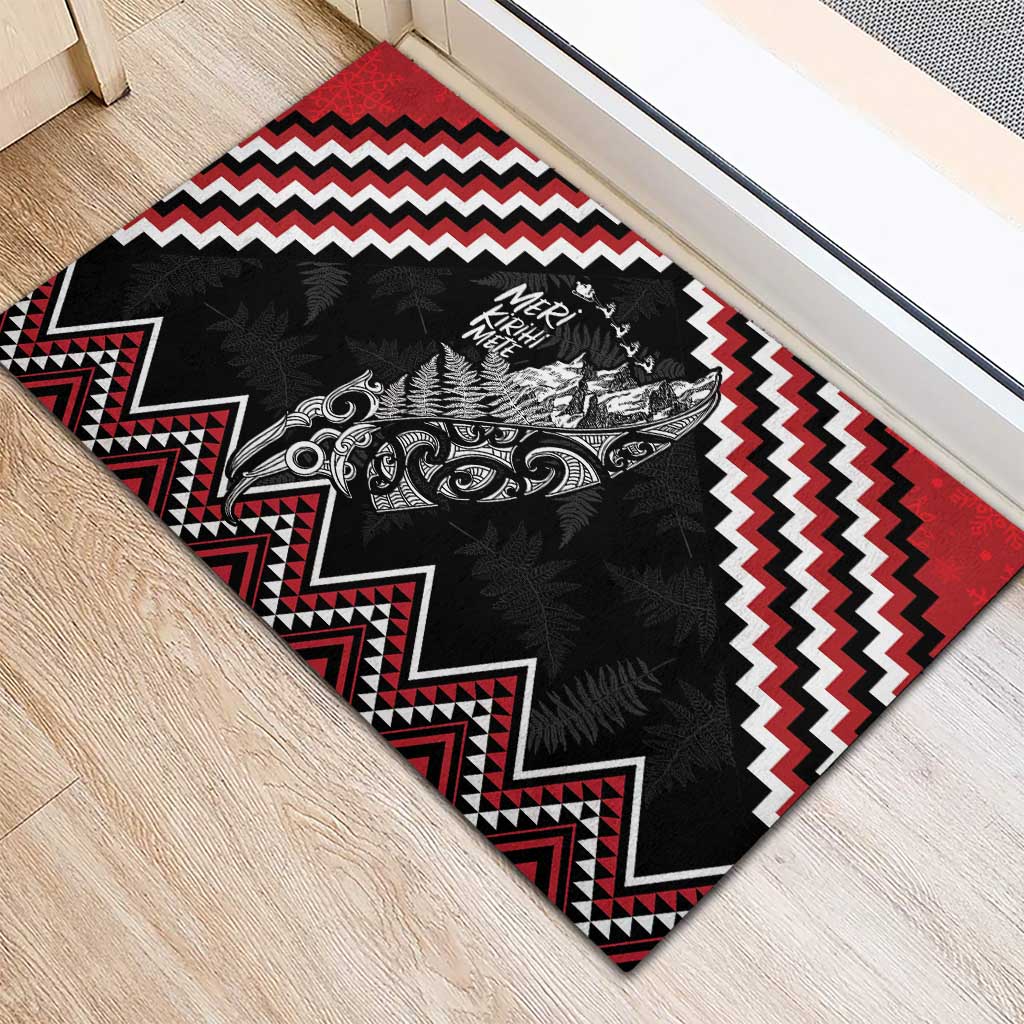 New Zealand Christmas Taniko Poutama Rubber Doormat Mountainscape Maori Fern - Vibe Hoodie
