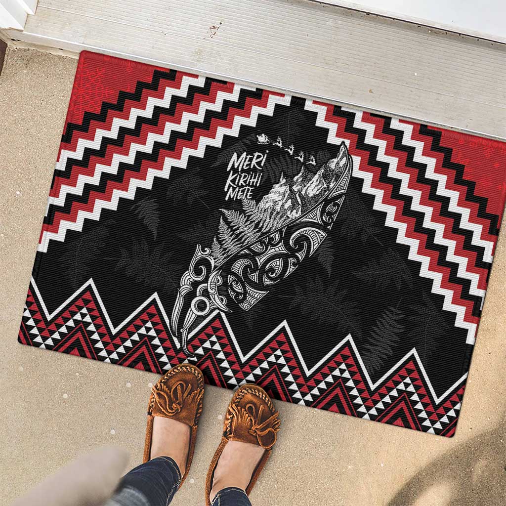 New Zealand Christmas Taniko Poutama Rubber Doormat Mountainscape Maori Fern - Vibe Hoodie