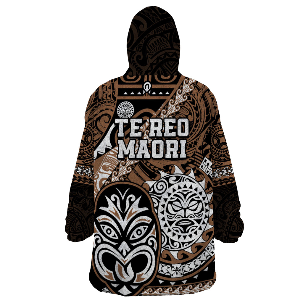 Te Reo Maori New Zealand Wearable Blanket Hoodie Aotearoa Kia Haka Maori Tribal Tattoo Gold Style - Vibe Hoodie Shop