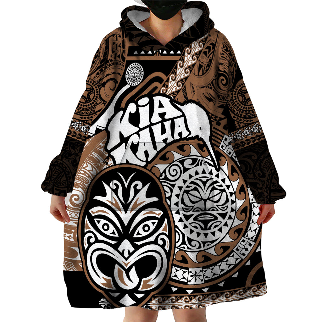 Te Reo Maori New Zealand Wearable Blanket Hoodie Aotearoa Kia Haka Maori Tribal Tattoo Gold Style - Vibe Hoodie Shop