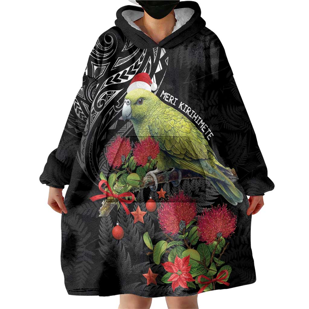 Meri Kirihimete Kakapo Wearable Blanket Hoodie Black Silver Fern Christmas Vibe - Vibe Hoodie Shop