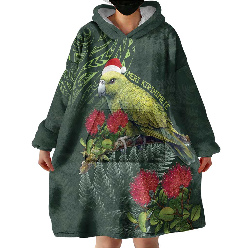 Meri Kirihimete Kakapo Wearable Blanket Hoodie Green Silver Fern Christmas Vibe - Vibe Hoodie Shop