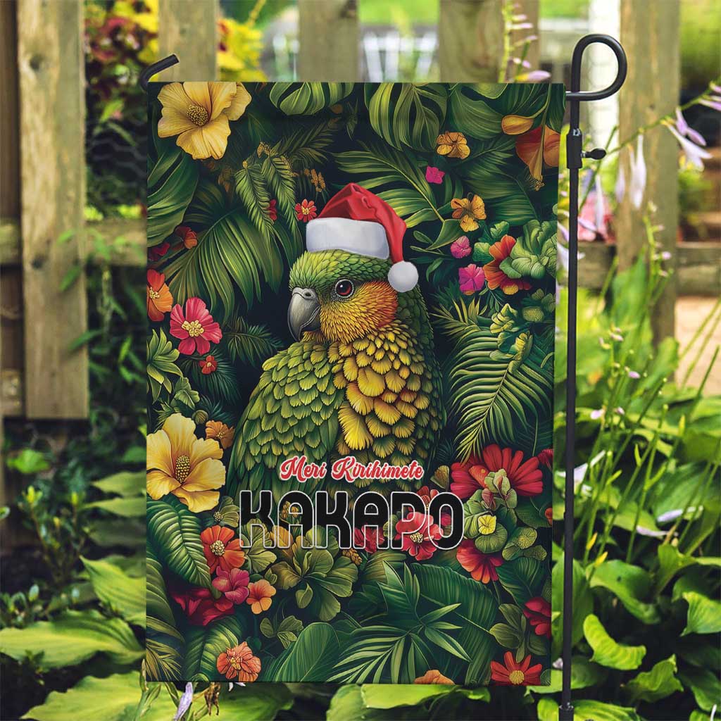 Meri Kirihimete Kakapo Garden Flag New Zealand Christmas with Tropical Vibe - Vibe Hoodie Shop