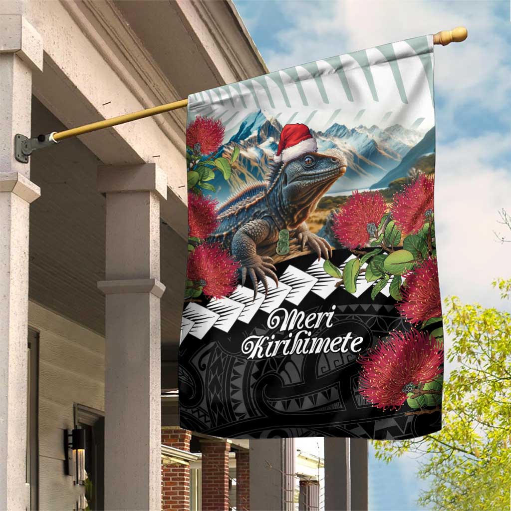 Meri Kirihimete Tuatara Garden Flag New Zealand Fern with Puhutukawa Flowers - Vibe Hoodie Shop