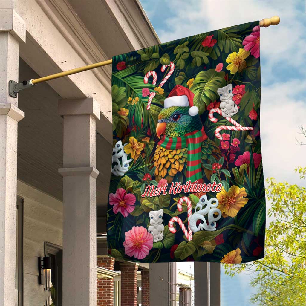 Meri Kirihimete Kakapo Santa Garden Flag Merry Christmas with Tropical Vibe - Vibe Hoodie Shop