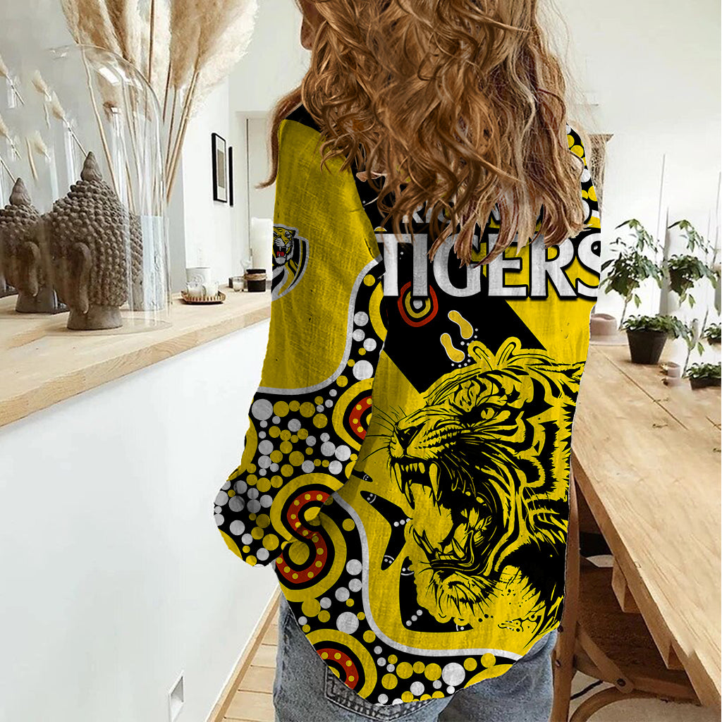 Richmond Tigers Football Women Casual Shirt Angry Tiger Roaring Aboriginal Boomerang and Dots Art - Vibe Hoodie Shop
