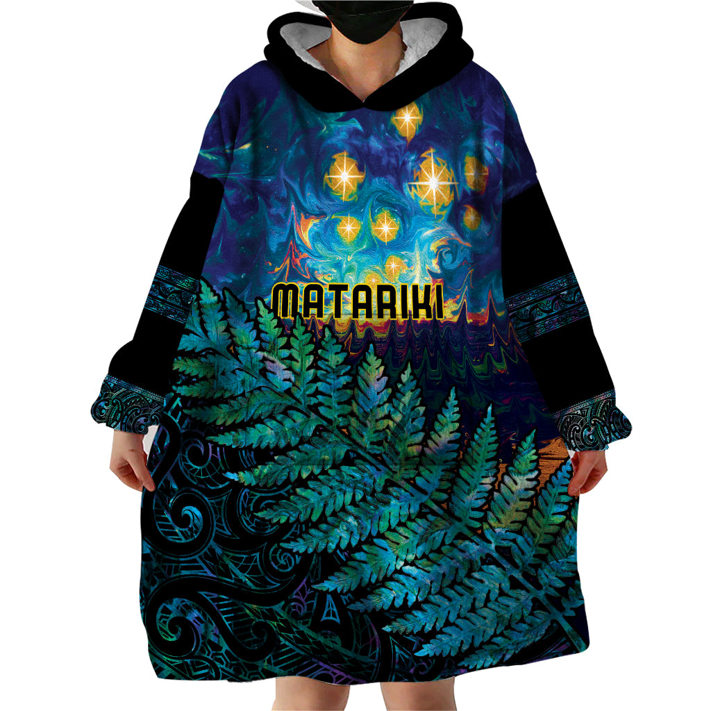 Matariki Te Tau Hou Maori Wearable Blanket Hoodie New Zealand Silver Fern Night Starry Sky - Vibe Hoodie Shop