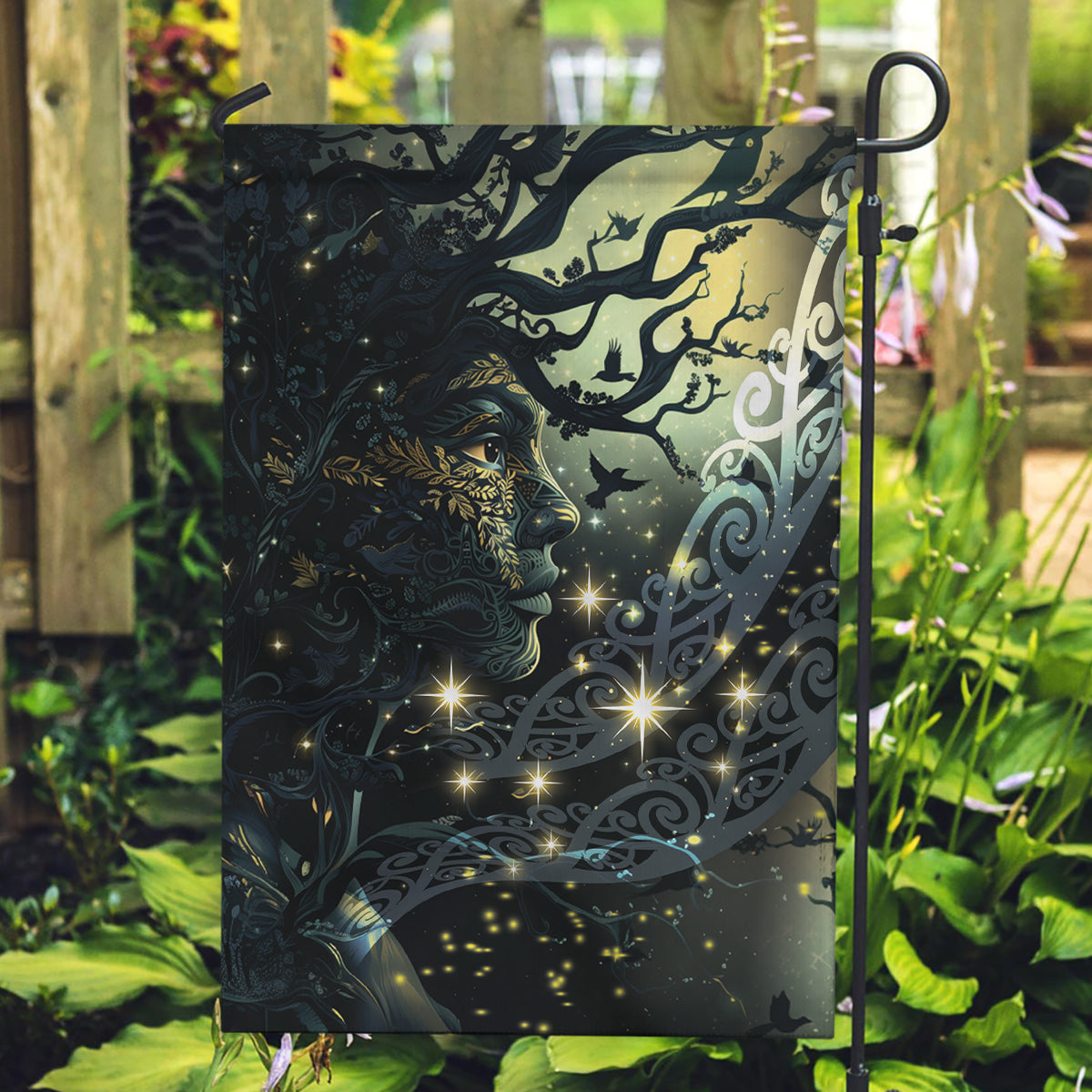 New Zealand Matariki Tupuarangi Garden Flag Ng Kai o te Rangi - Vibe Hoodie Shop