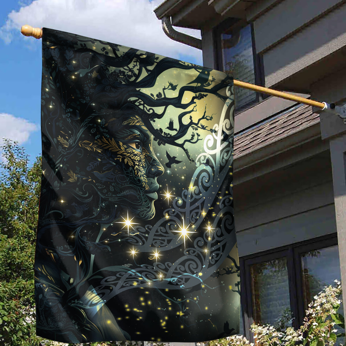 New Zealand Matariki Tupuarangi Garden Flag Ng Kai o te Rangi - Vibe Hoodie Shop