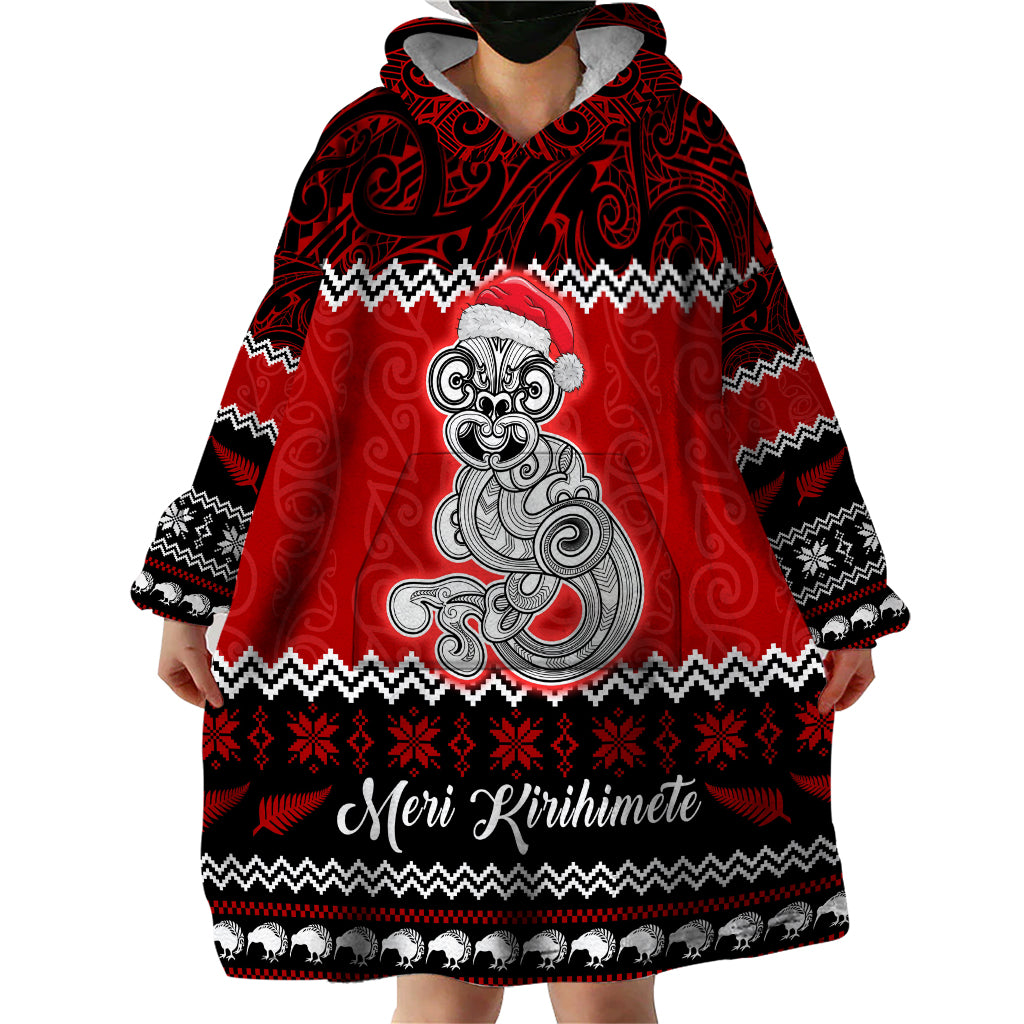 Personalised New Zealand Christmas Wearable Blanket Hoodie Maori Tiki Meri Kirihimete - Vibe Hoodie Shop